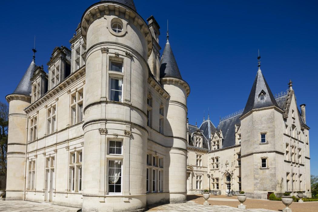 Chateau De Mirambeau - Relais & Chateaux Exterior foto