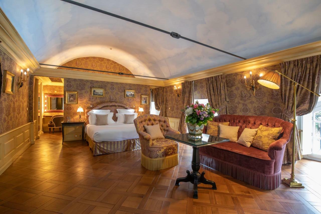 Chateau De Mirambeau - Relais & Chateaux Exterior foto